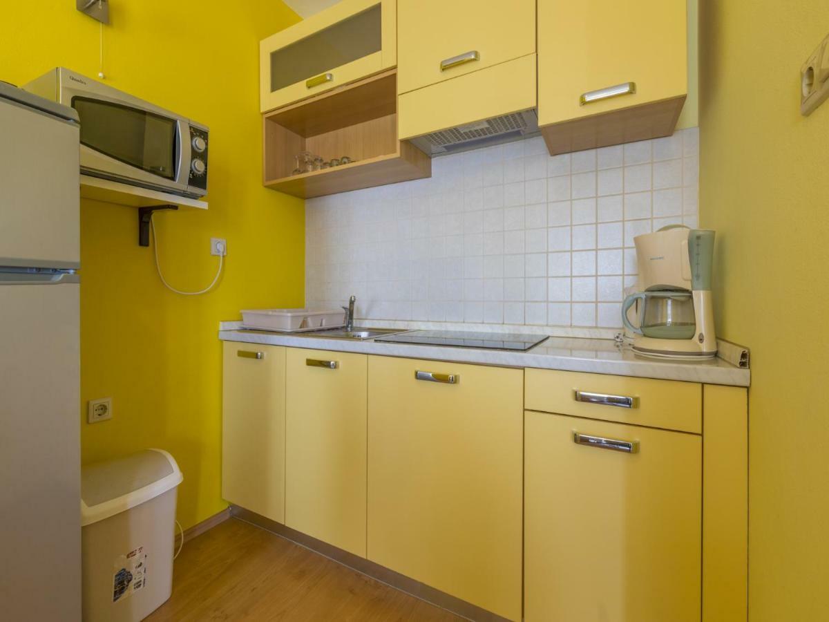 Dolores Apartment