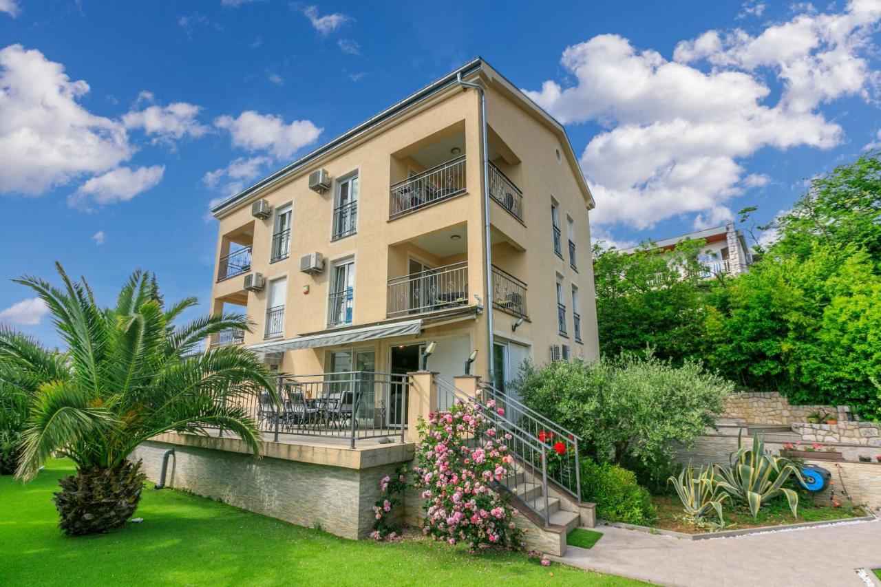 Dolores Apartament